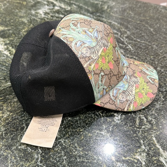 Limited Edition Gucci Tiger Ball Cap worn 2 times - Picture 4 of 10